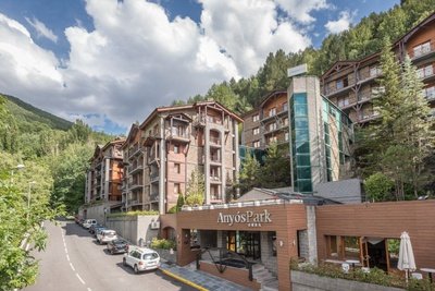 Façana AnyósPark Mountain
