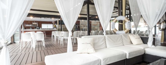 Restaurant-terrassa AquaLounge Restaurant-terrassa AquaLounge