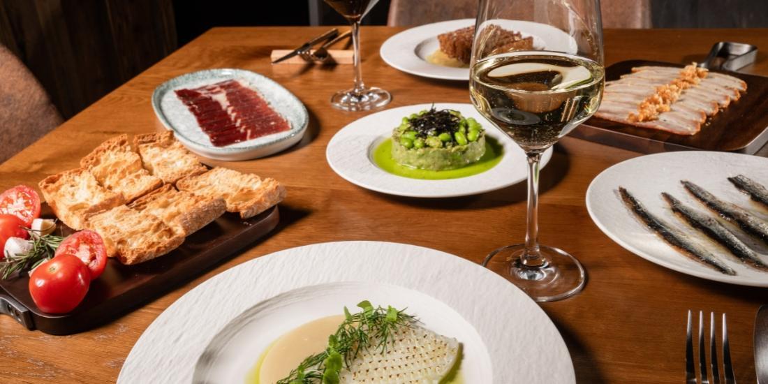 ToC Restaurant & Cocktail Bar AnyósPark Mountain ToC Restaurant & Cocktail Bar AnyósPark Mountain