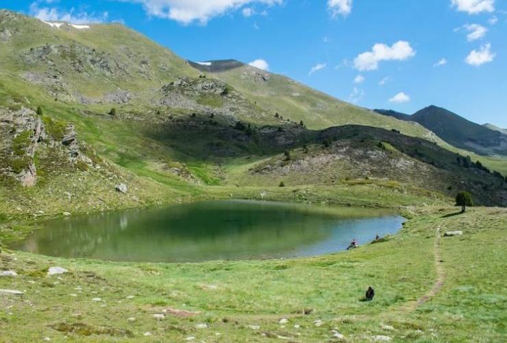 Aquest estiu viu el trekking! AnyósPark Mountain Aquest estiu viu el trekking! AnyósPark Mountain